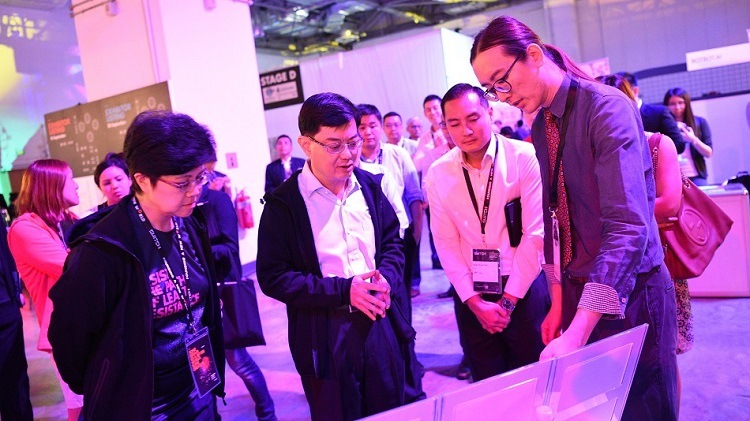 Singapore Minister of Finance Heng Swee Keat visits Switch 2017.
